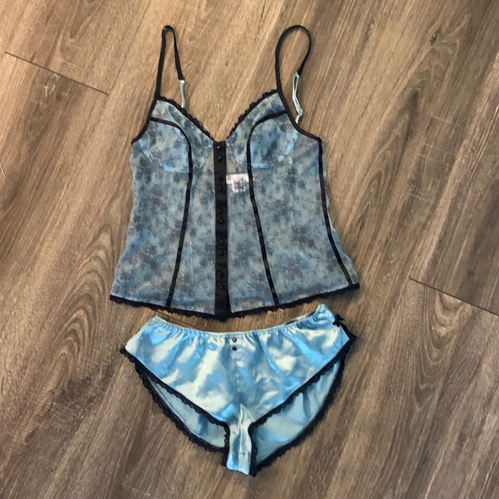 Victoria’s Secret cami and Shorts XS